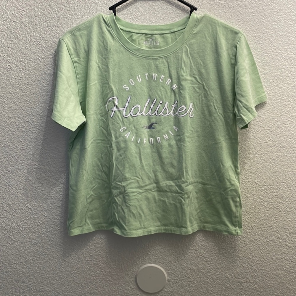 Hollister T-shirt